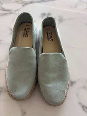 TOMS Suede Espadrille Platform Loafer Size 6 EU 36.5 Mint Sage Leather Upper